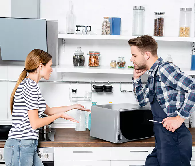 Why Holden Homeowners Trust Holden Appliance Pro for Every Microwave Fix?